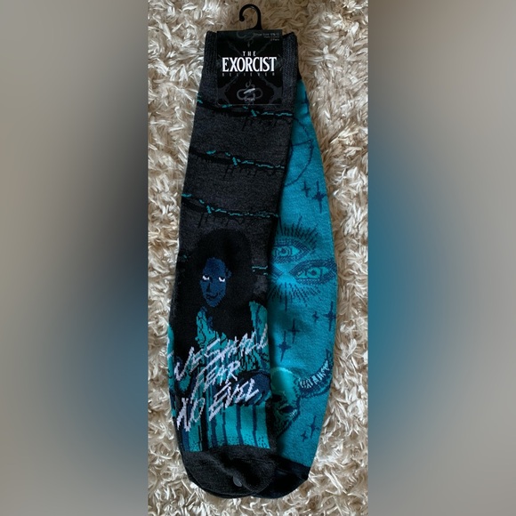 The Exorcist Believer Crew Socks 2 pack New Size 6.5 - 12 - Picture 1 of 4
